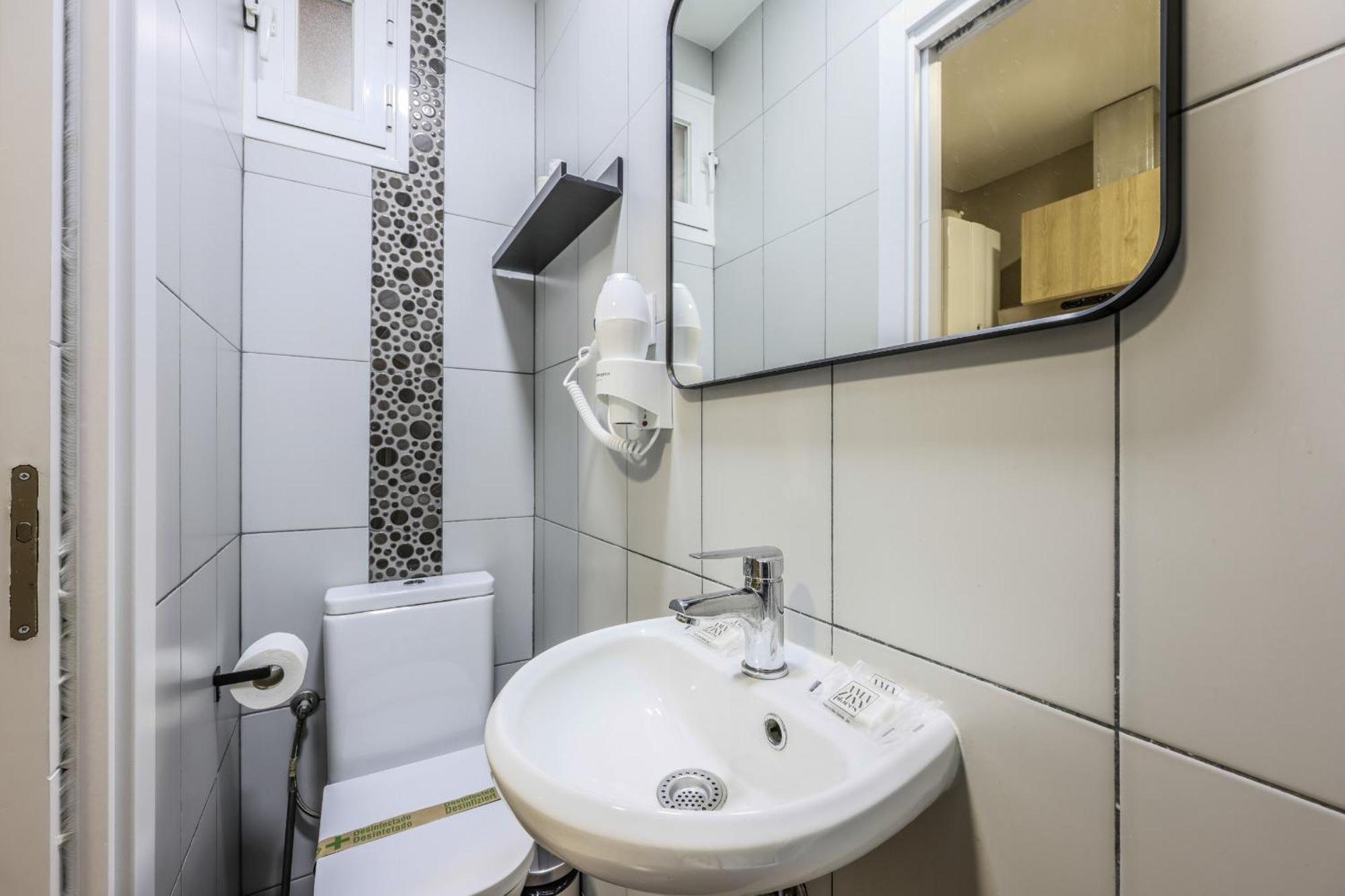 Nuevo Apartamento Funcional En Chamberi Мадрид Екстер'єр фото